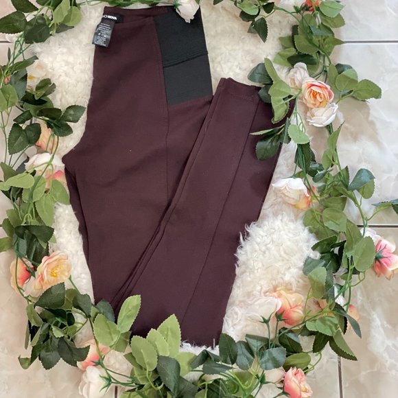 FASHION NOVA- FULL STRETCH JEGGING PANTS- HIGHRISE - Picture 2 of 8